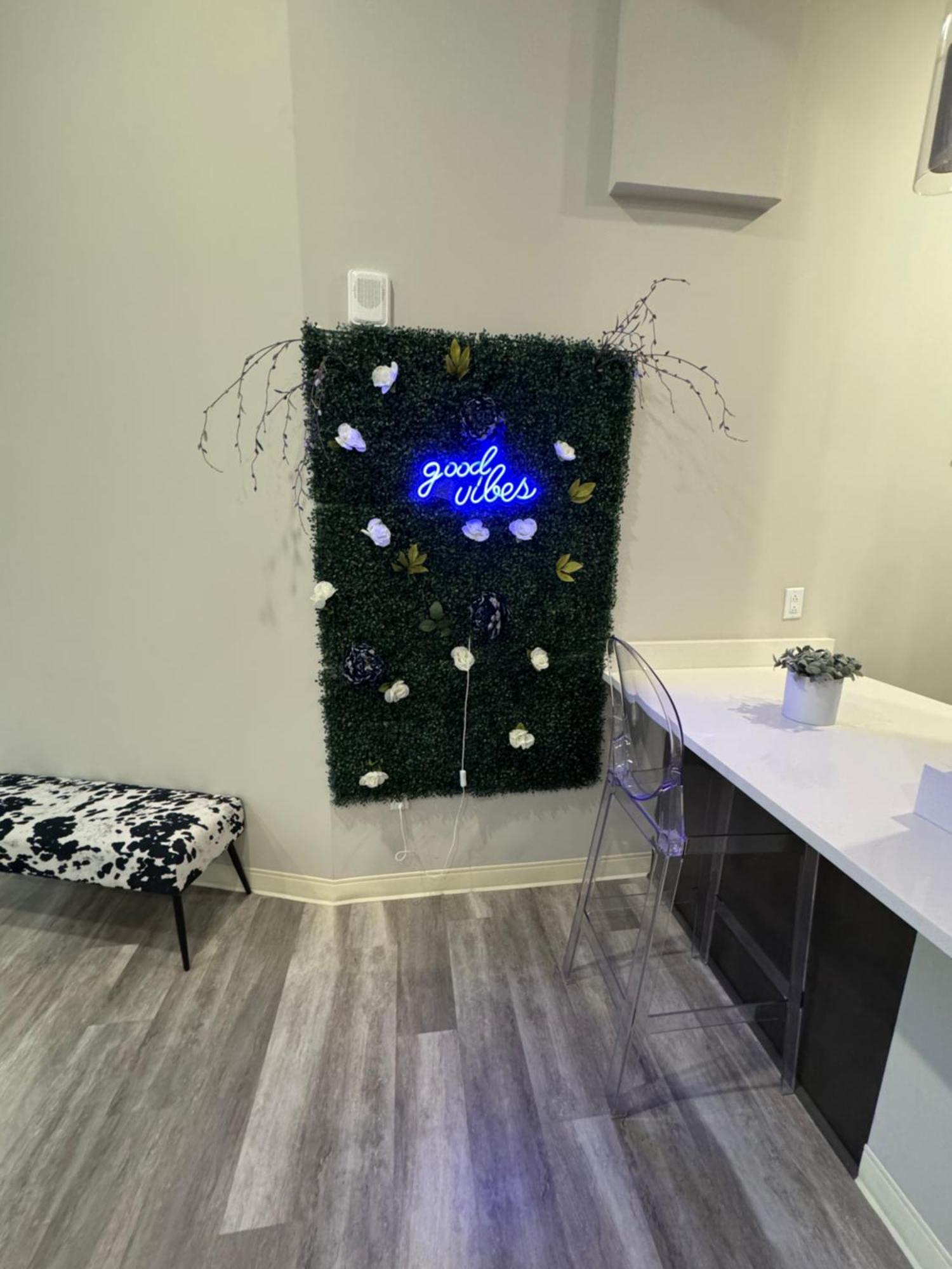 Beautiful Condo/Rooftop Patio With Free Parking Кливленд Экстерьер фото
